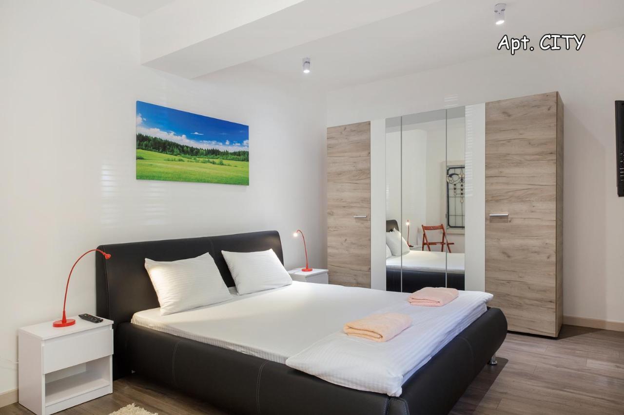 City Holliday Lux Belgrado Exterior foto