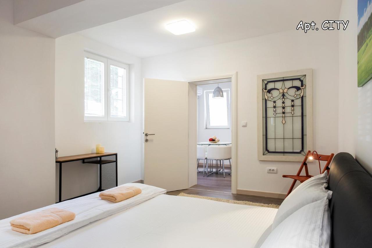 City Holliday Lux Belgrado Exterior foto