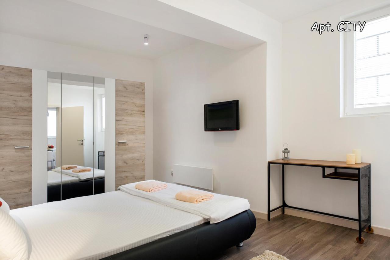 City Holliday Lux Belgrado Exterior foto