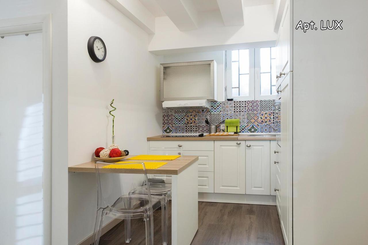 City Holliday Lux Belgrado Exterior foto