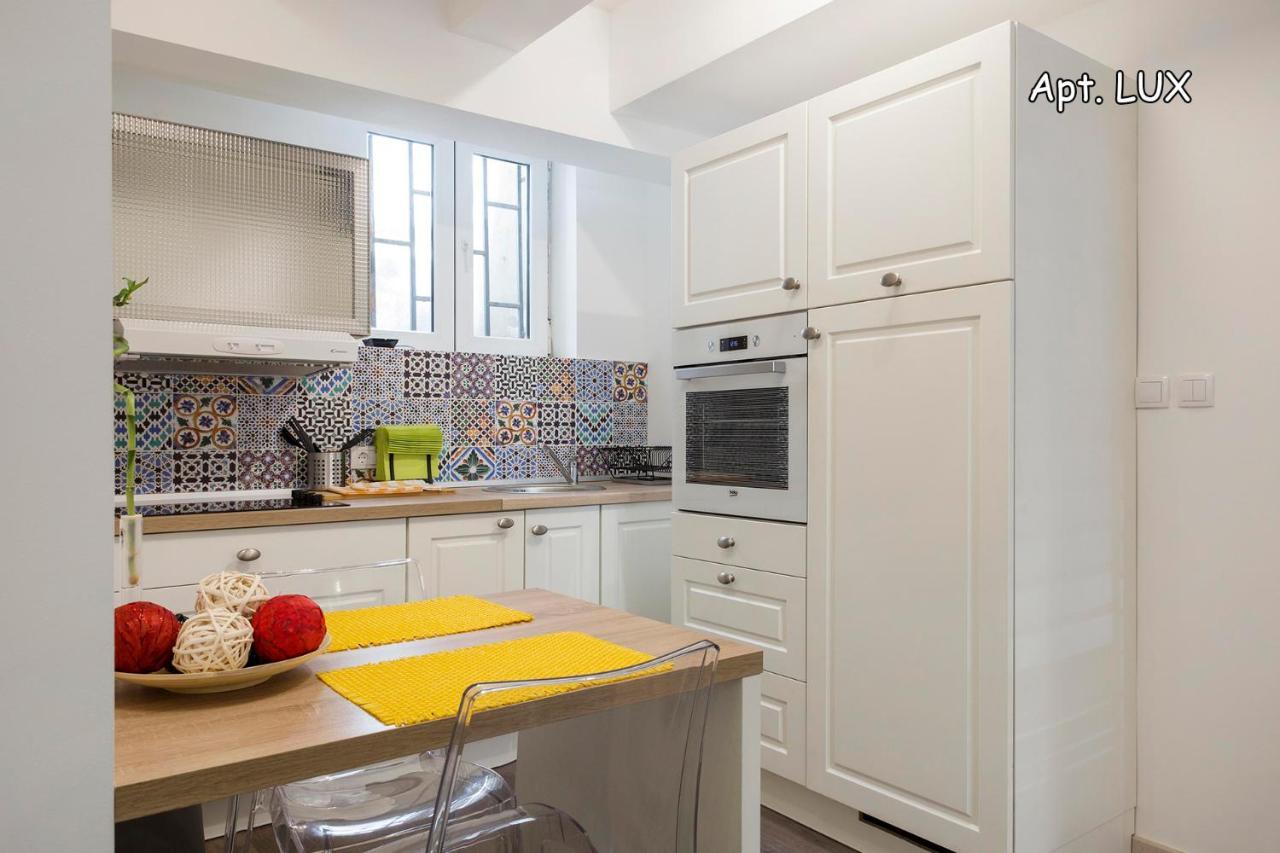 City Holliday Lux Belgrado Exterior foto